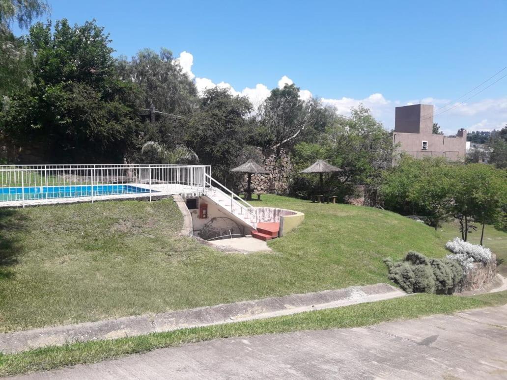 ויז'ה קרלוס פאס Departamentos Carlos Paz Bajada Al Lago מראה חיצוני תמונה