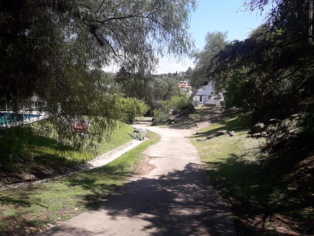 ויז'ה קרלוס פאס Departamentos Carlos Paz Bajada Al Lago מראה חיצוני תמונה